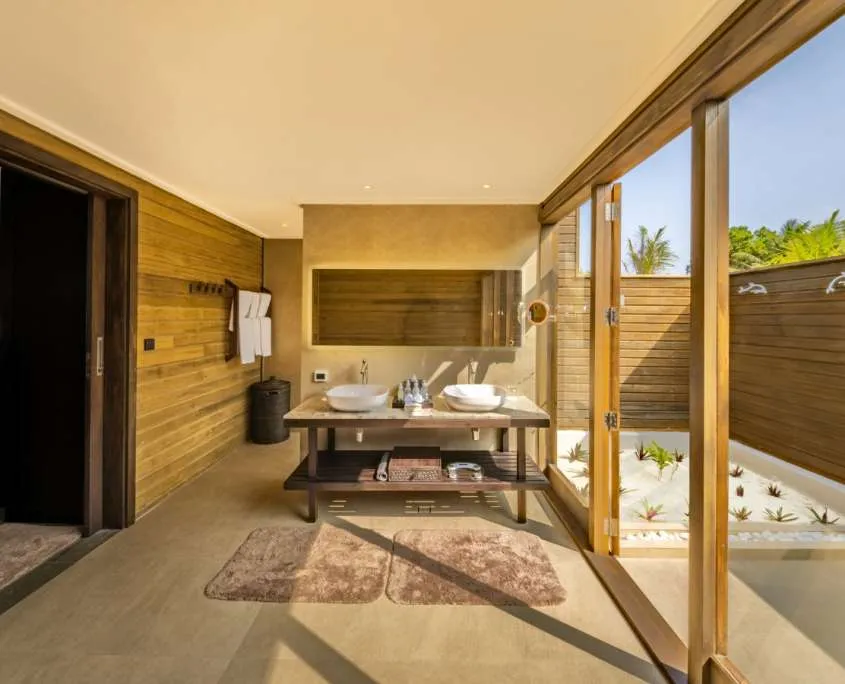 Nala_Sunset_Beach_Pool_Villa_Bathroom_26-845x684
