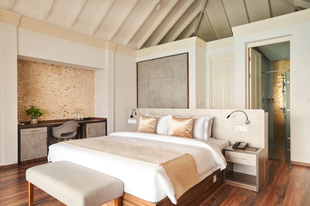 beach-house-bedroom-interior