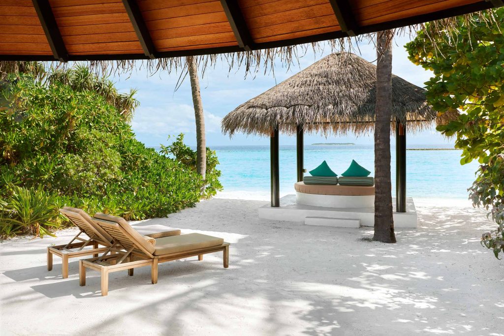 sun-siyam-iru-fushi_deluxe-beach-villa_outdoor