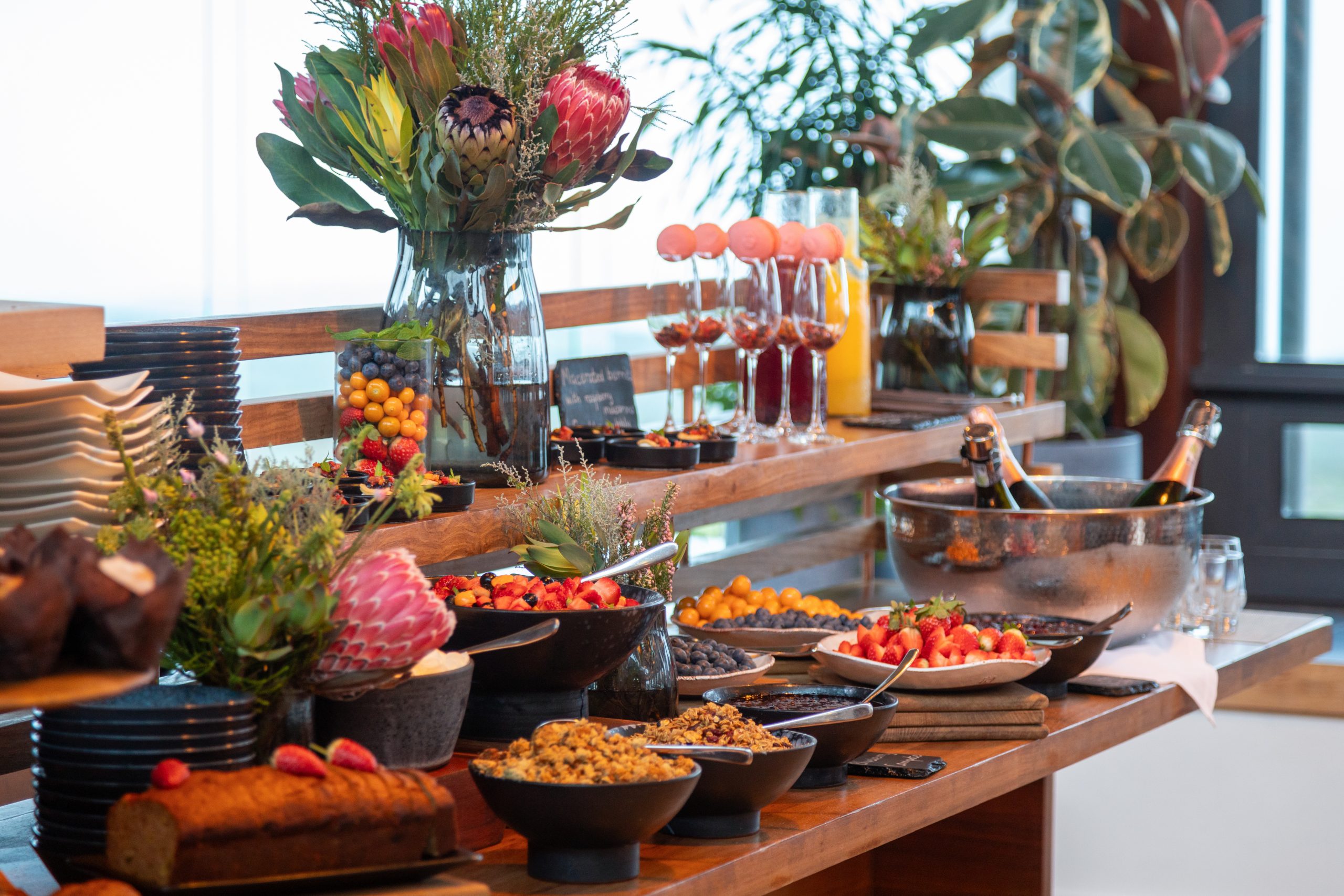 Grootbos-2025-07-MvR-Forest-Lodge-Breakfast-03