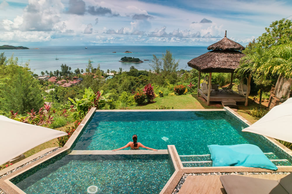 Leduc_villas270_pool-view