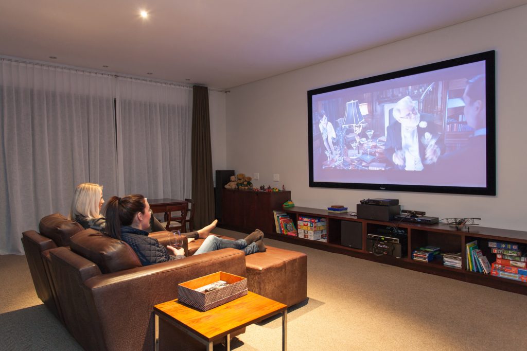web-grootbos-accommodation-villa-media-room