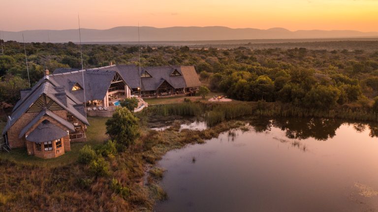 Kingfisher Villa Suites